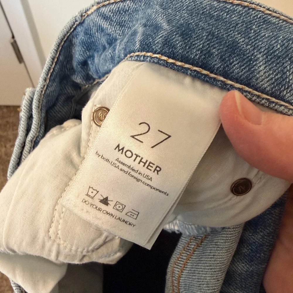 MOTHER Women’s The Insider Crop Step Fray Light Blue Distressed Jeans / Size 27
